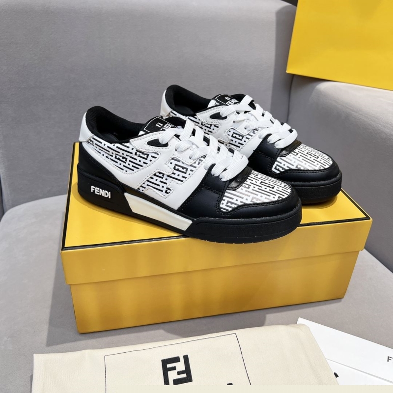 l**is V*t*n sneakers